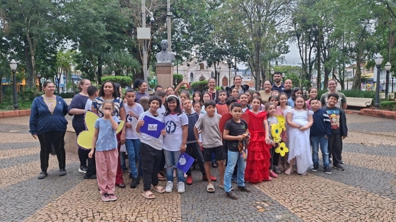 Noticia alunos-da-rede-municipal-homenageiam-gustavo-teixeira-com-apresentacoes